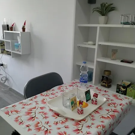 Apartma Persia 1 *